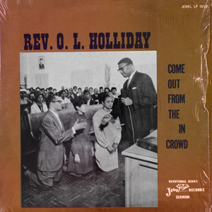 RevOLHolidayComeOutFromTheInCrowd