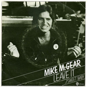 Sibling Mike McGear Paul McCartney